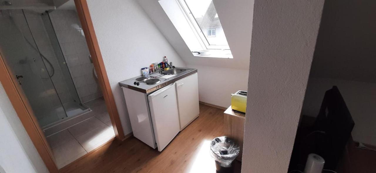 Biberach-Riss-Zimmer-Frei, Einzel-Zimmer Bad Kueche Birkenhard Kültér fotó