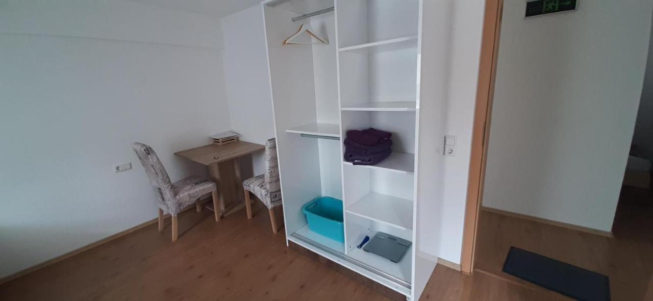 Biberach-Riss-Zimmer-Frei, Einzel-Zimmer Bad Kueche Birkenhard Kültér fotó