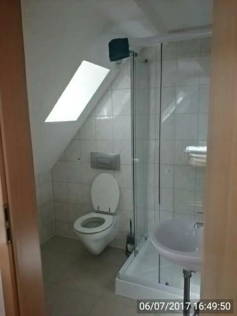 Biberach-Riss-Zimmer-Frei, Einzel-Zimmer Bad Kueche Birkenhard Kültér fotó